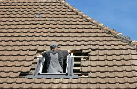 Pose de velux - Le Gault-Saint-Denis